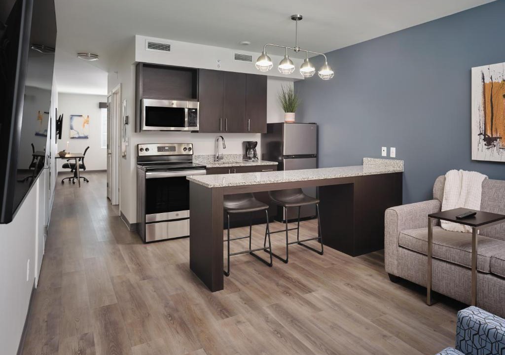 Belle Mina Hotel | stayAPT Suites Madison-Greenbrier