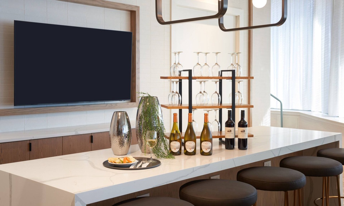 Downtown Wilmington Hotel | Staybridge Suites Wilmington Downtown by IHG