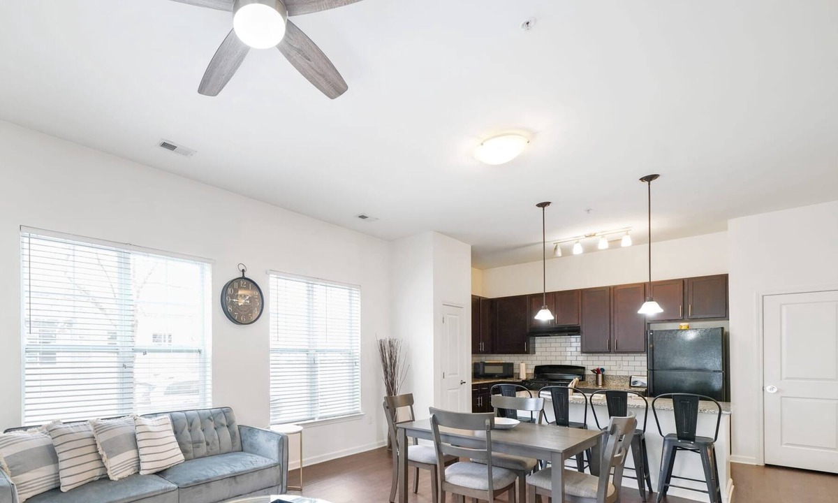 Ashbrook - Clawson Village Condo | StaysByWalker Park Rd 1BR - King Bed/Parking ADA