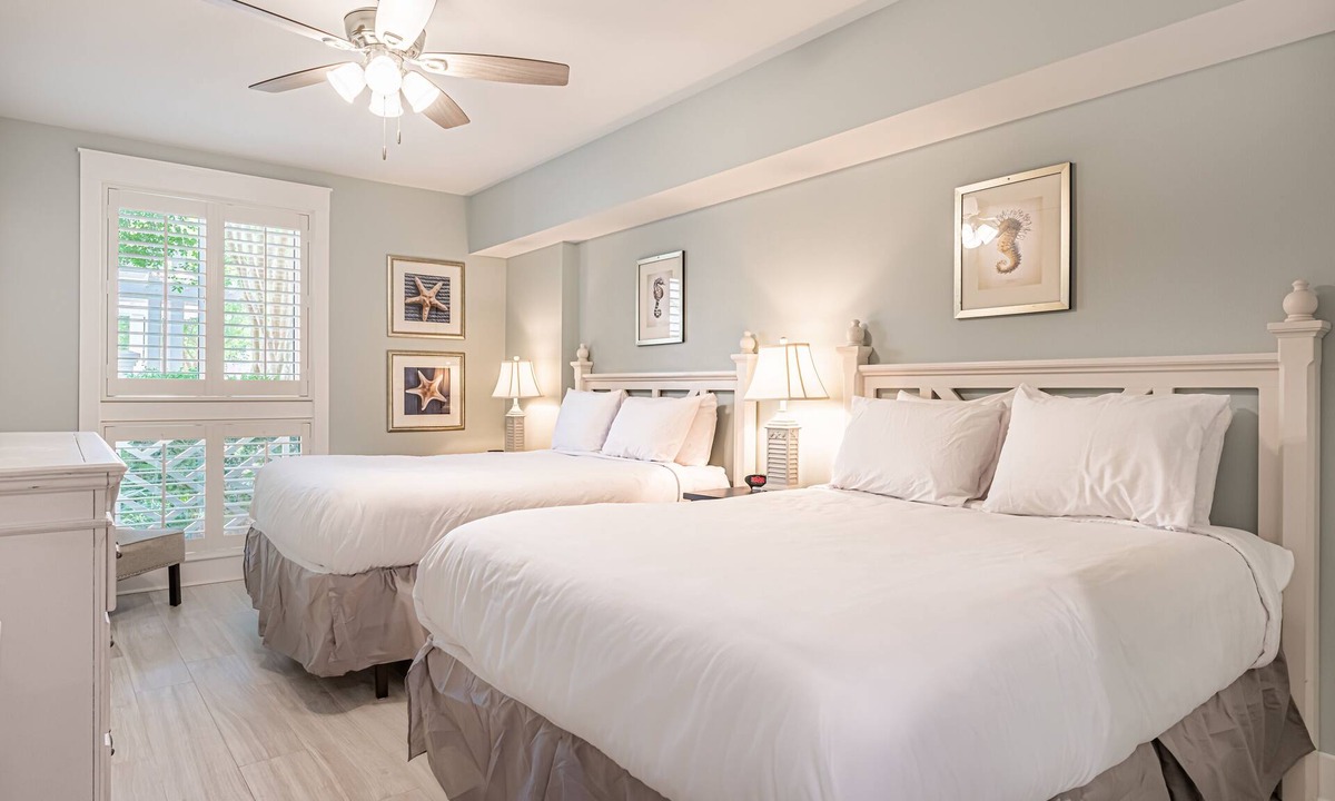 Baytowne Wharf Condo | Studio ~ Kitchenette ~ Family Friendly ~ Community Pool ~ Fitness Center