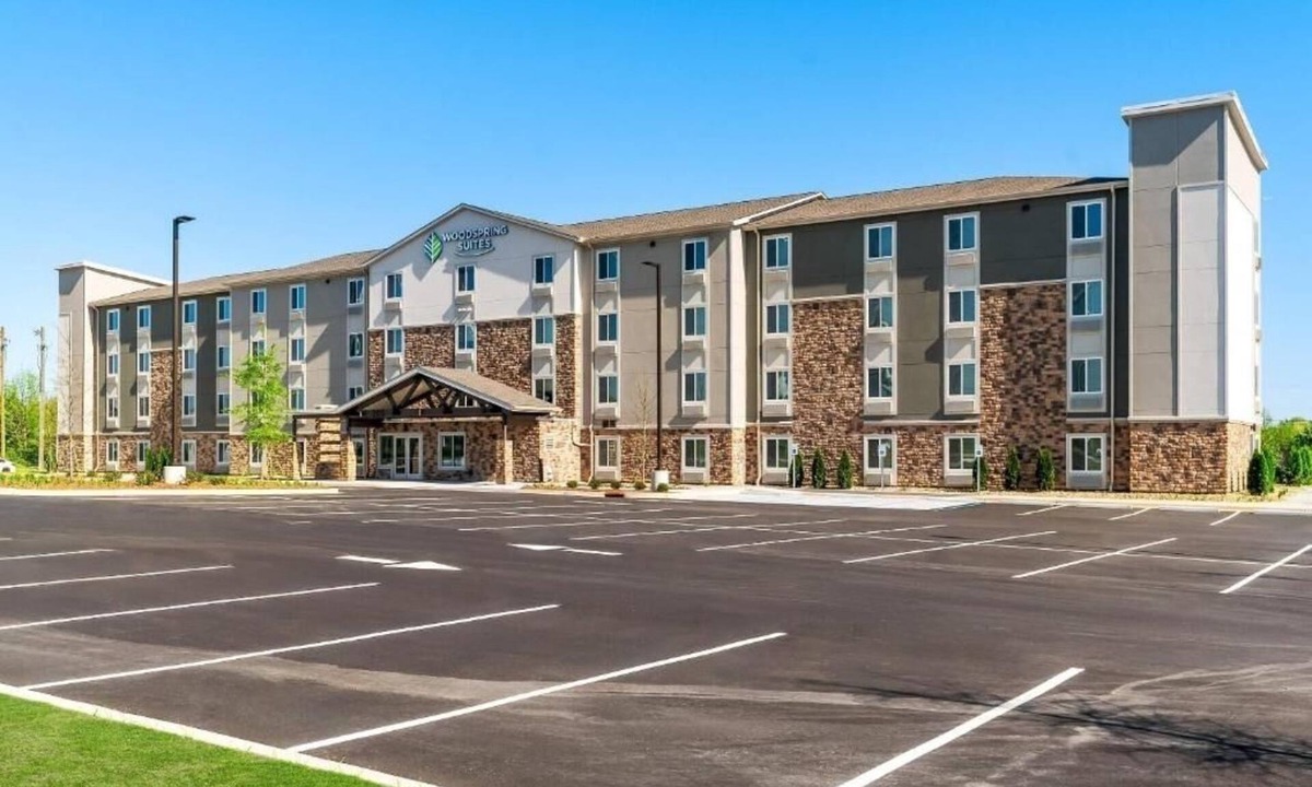 Greenville Hotel | Studio Near Falls Park on Reedy! 2 Units, Pets Are Welcome, Free Parking!