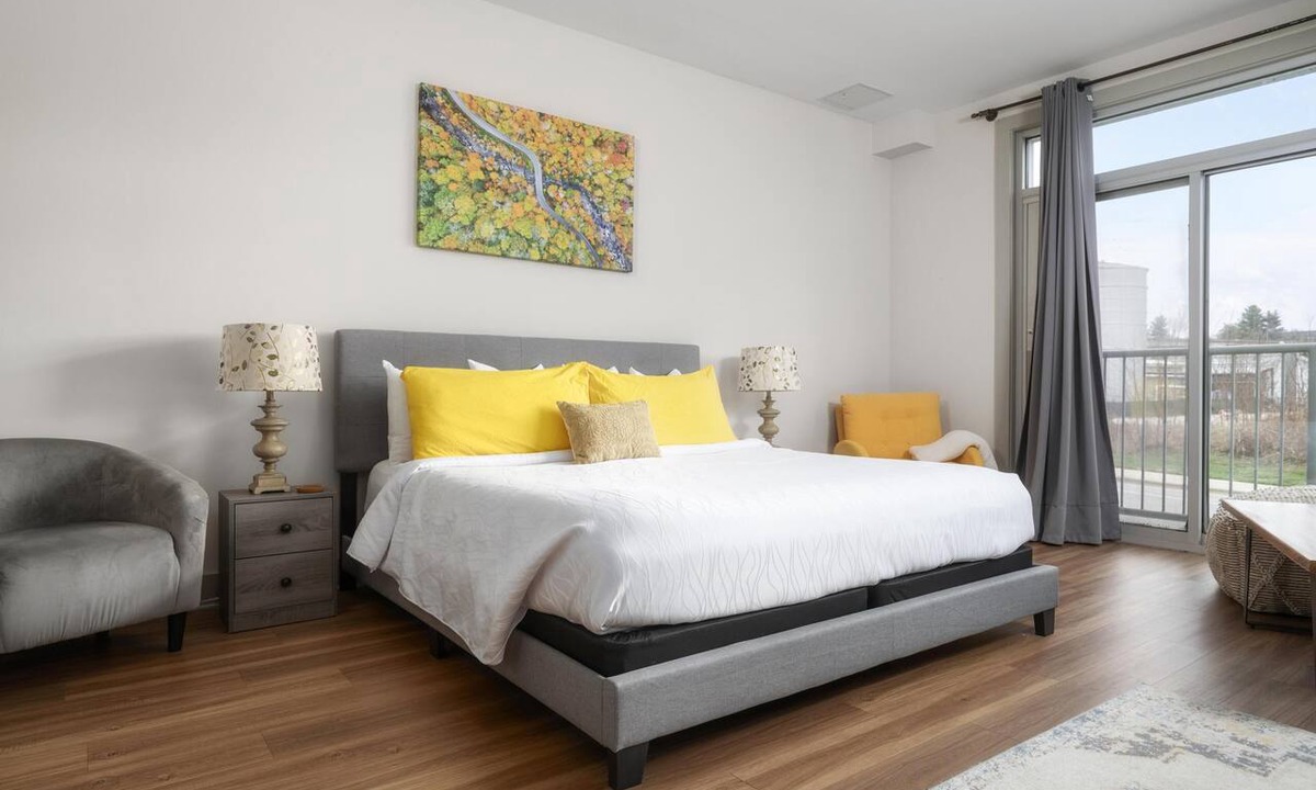 Westwood Place Apartment | Studio Studio King Suite w/Kitchen