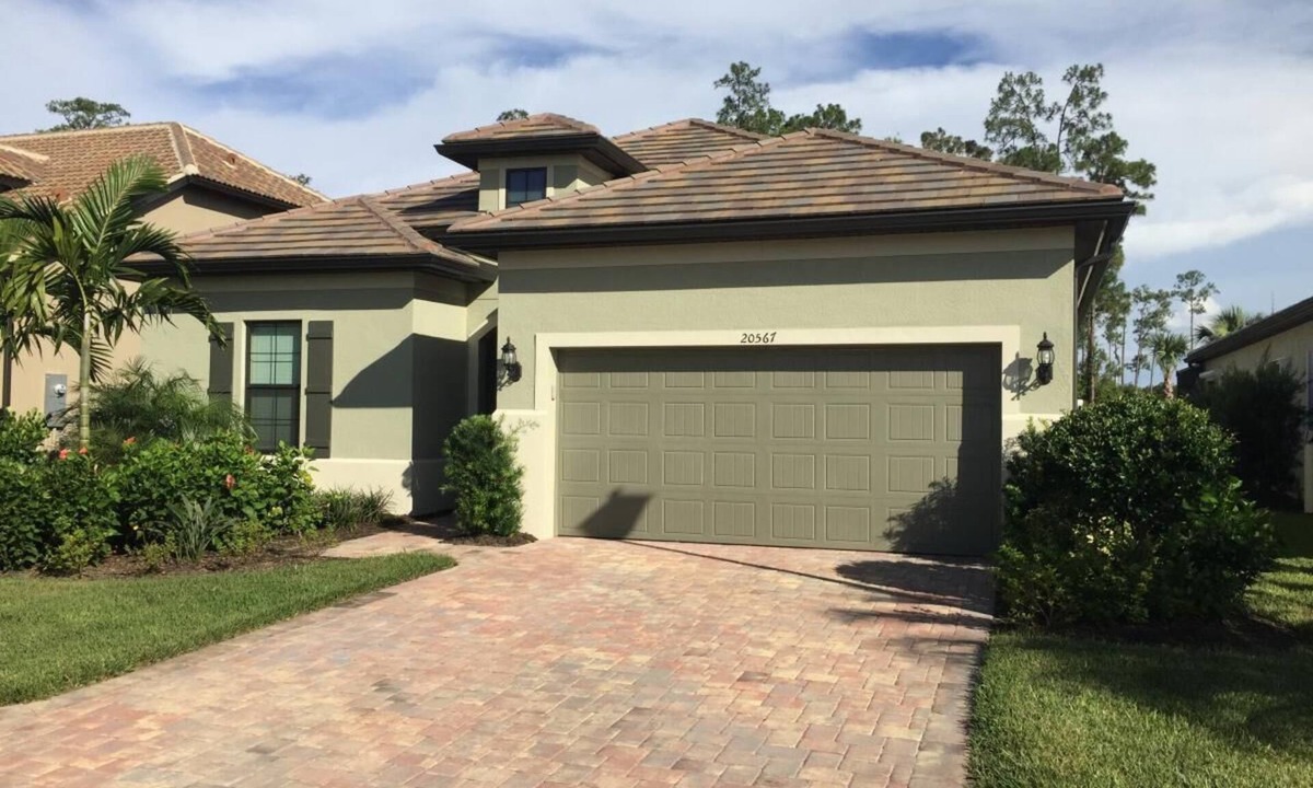 Estero House | Stunning 2,000 square foot luxury home with Resort Amenities, minutes to golf