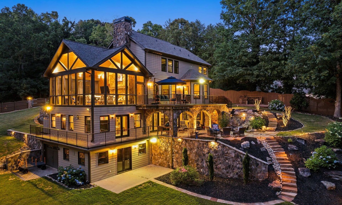 Gainesville House | Stunning Lake Front Estate With Private Deep Water Dock and Private Cove
