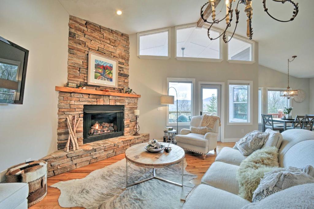 Sky Valley House | Stunning Sky Valley Home with Mountain Views!