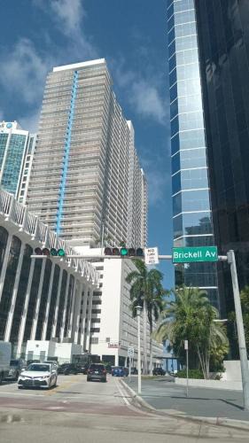 Brickell Apartment | Stunning vew from 42nd floor, Brickell-Miami financial district free parking, sleeps 4
