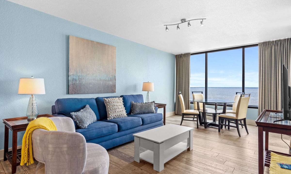 Bayside Inn | Miramar Beach