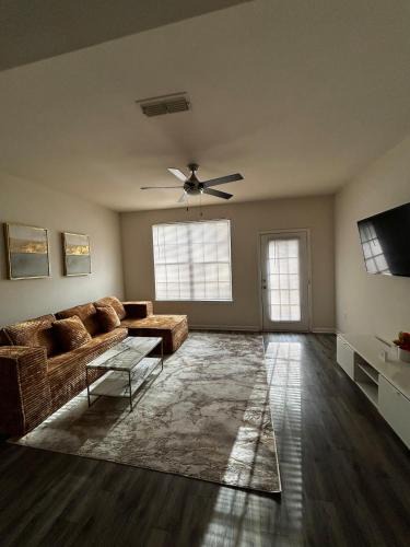 East Point Apartment | Stylish 2BR Near Downtown Atlanta Min From Airport