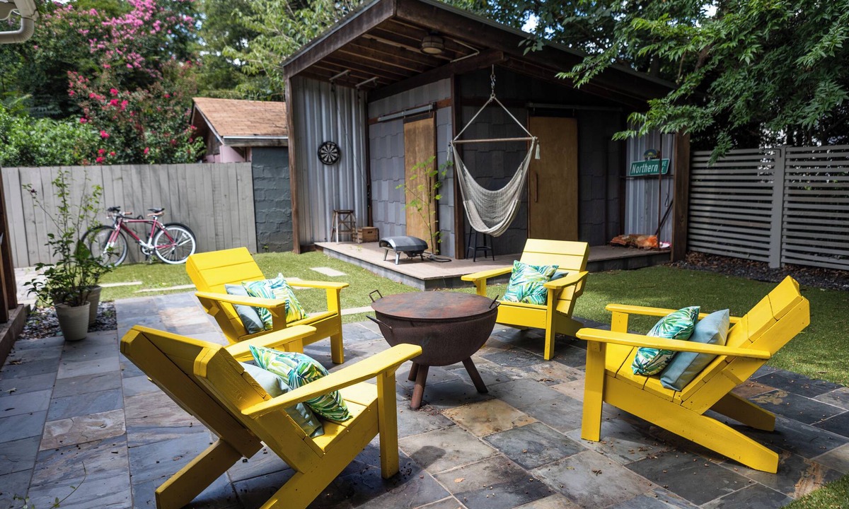 Reynoldstown House | Stylish 3 BR Home on Beltline w/ private office & fenced private courtyard