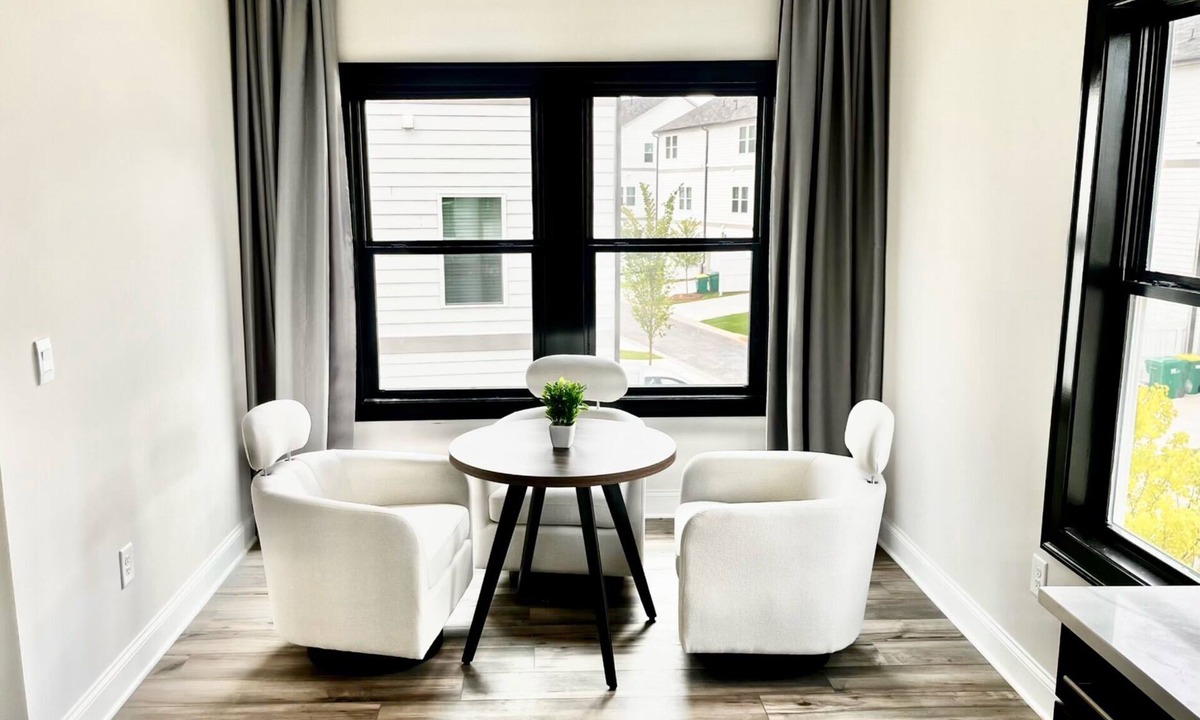 Lawrenceville House | Stylish and Spacious Private Room in Modern Townhouse