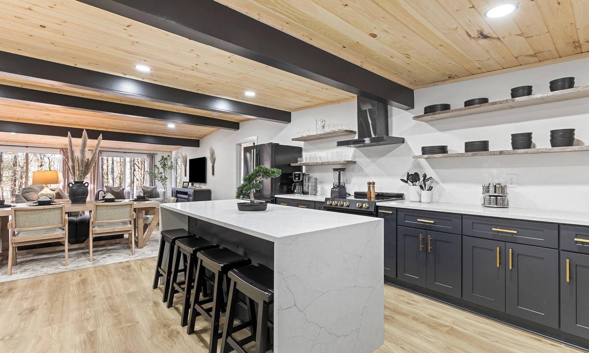 Gainesville House | Stylish Lake House Getaway with Dock in Peaceful Cove