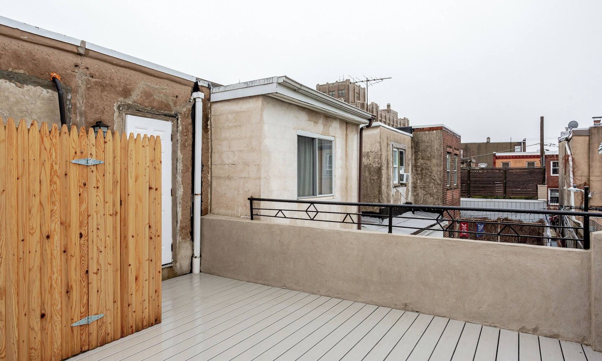 East Passyunk Crossing Apartment | Stylish Minimalist Stay in City Center