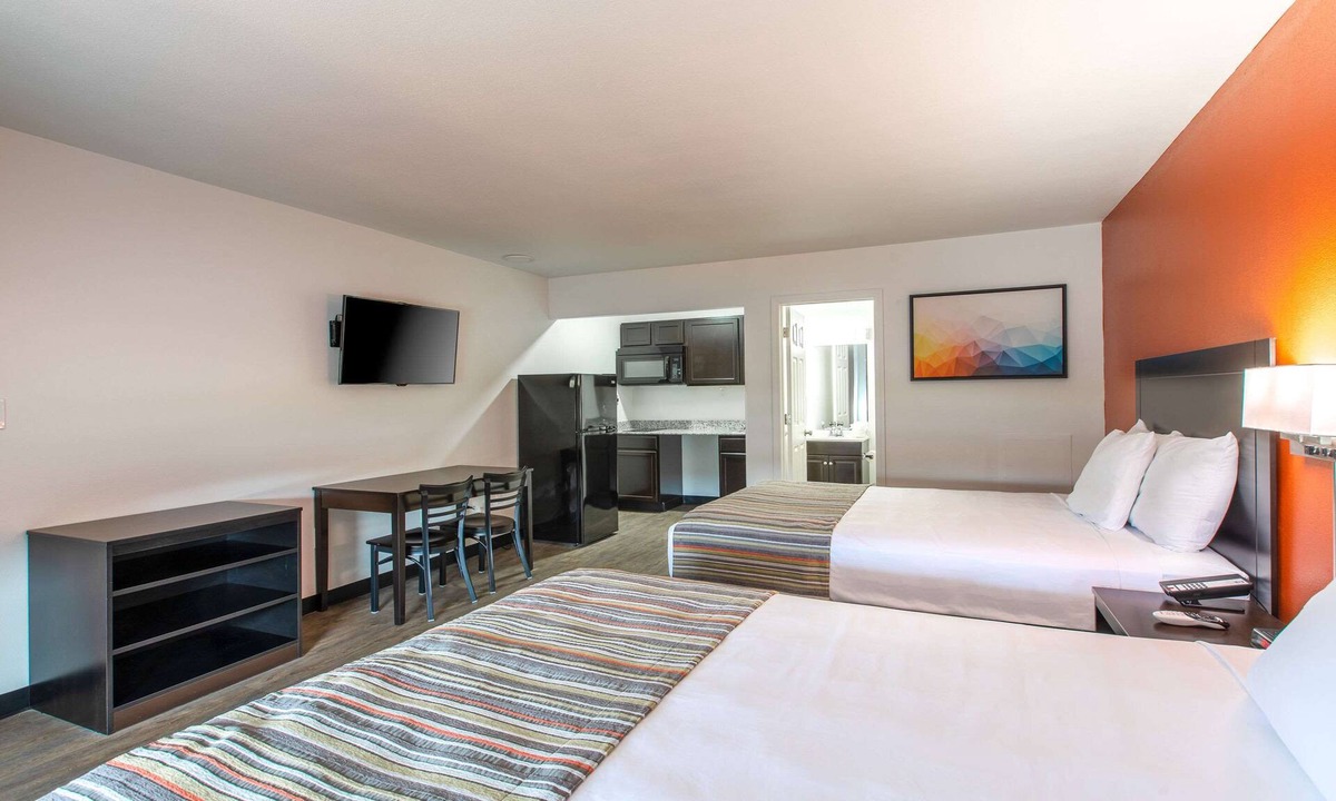 Arcadia Hotel | Suburban Studios Spartanburg - I-26