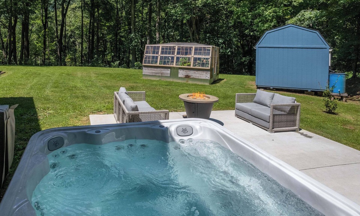 Cullowhee House | Sugar Creek Retreat - Where Comfort and Adventure Meet
