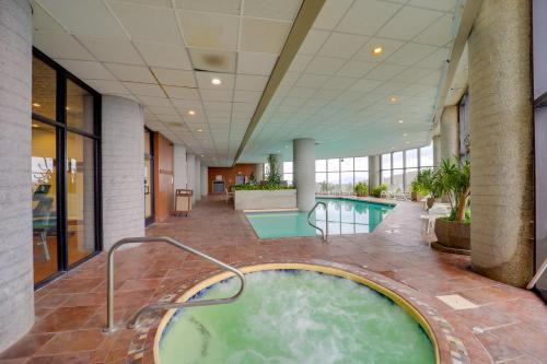 Sugar Mountain Apartment | Sugar Mountain Retreat with Pool Access, Near Skiing