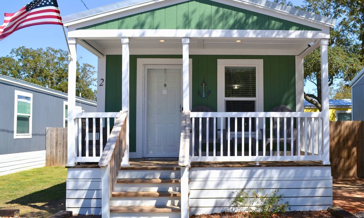 Navarre Cottage | Sum Beaches Paradise Cottage 2