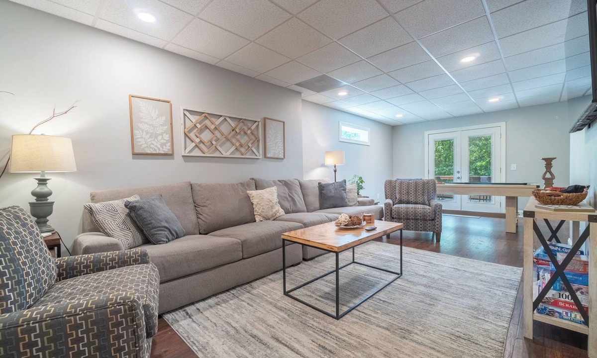 Helen House | Summer Fun in Helen, GA with Grilling, Hot Tub + Games!