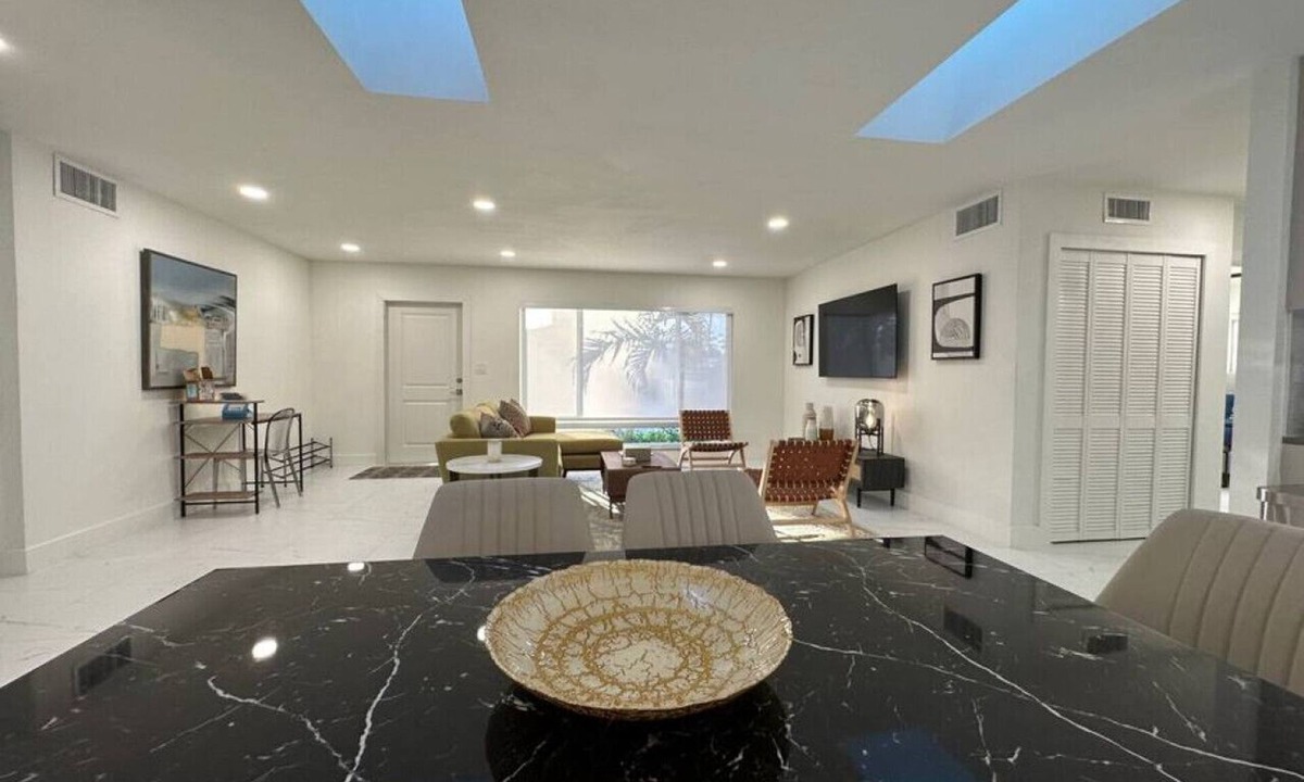 Survey Creek House | Sun House - Ultimate Getaway
