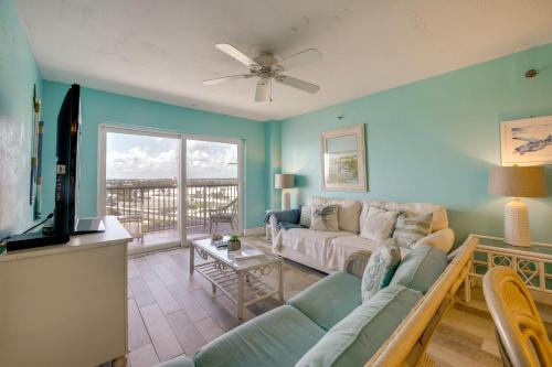 Daytona Beach Shores House | Sun, Sand, Poolside Vibes! Daytona Shores Retreat
