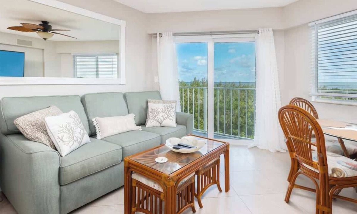 Tavernier Condo | Sunbeam Dream Oasis [Ocean Pointe 4211]