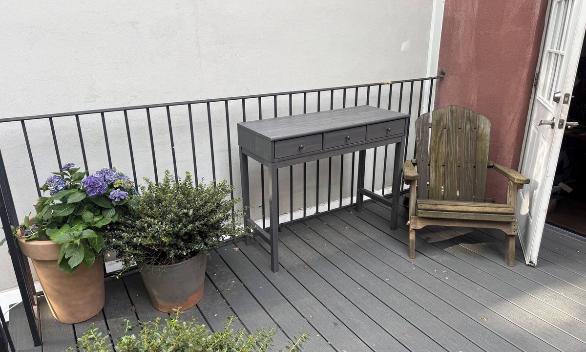 Clinton Hill Apartment | Sunny Brooklyn Duplex: 3BR, 3BA, Home Office, Private Patio