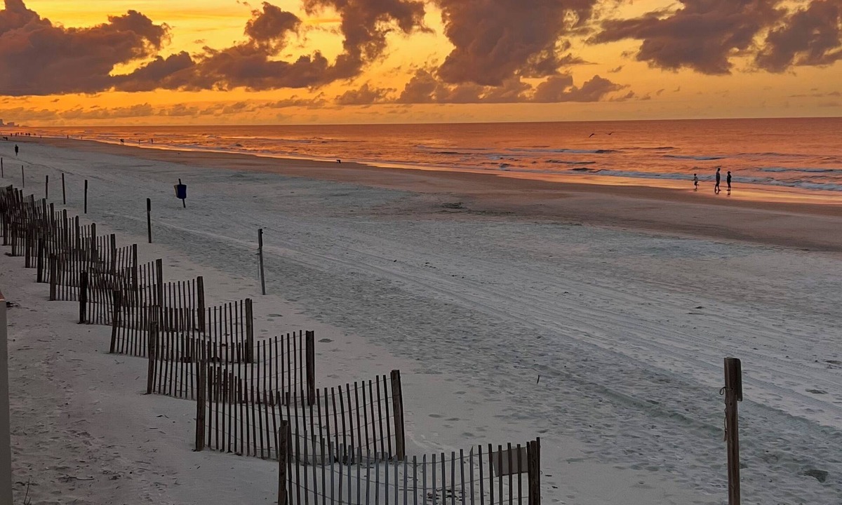Ocean View Halifax Estates Condo | Sunny Days N Daytona @ Ocean Terrace July 6-12 discounted 99 night last min deal