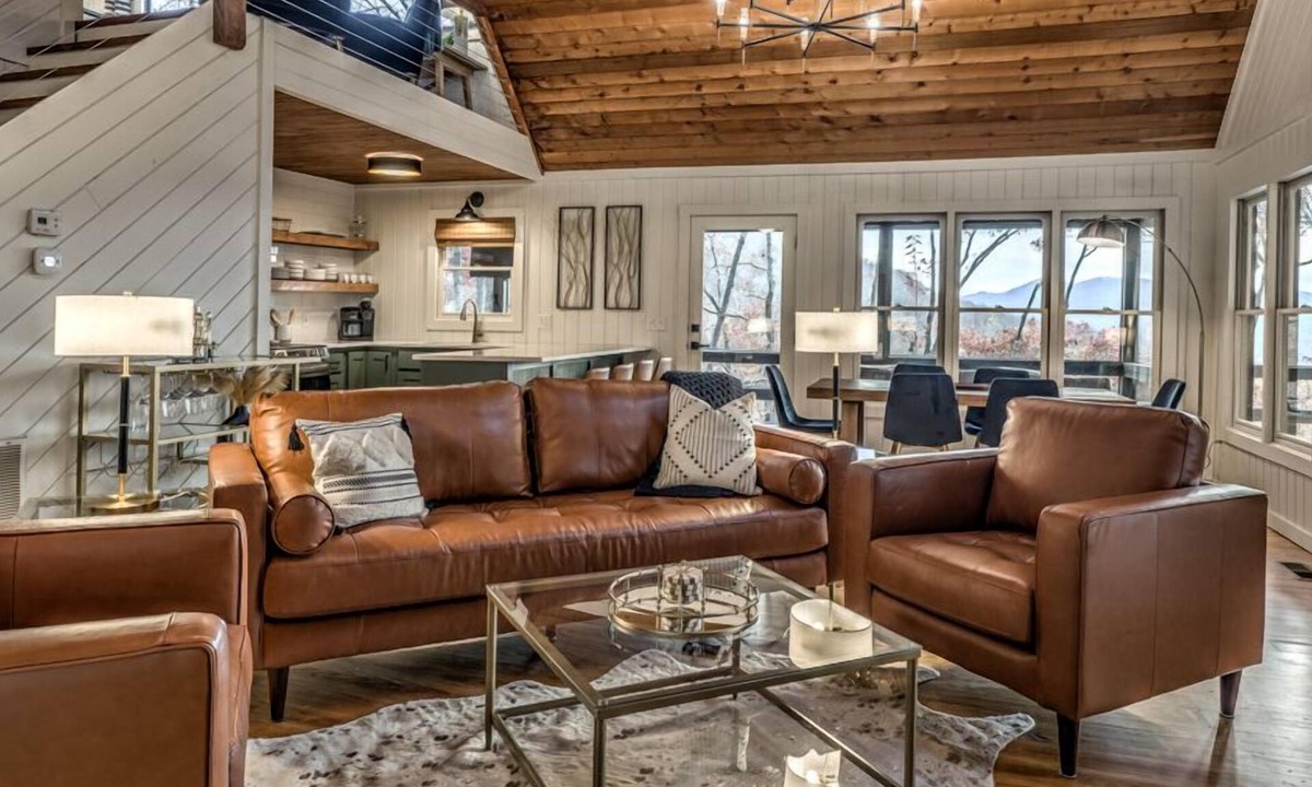 Morganton Cabin | Sunrise and Stardust - Hot Tub | Mountain Views | Screened Porch |