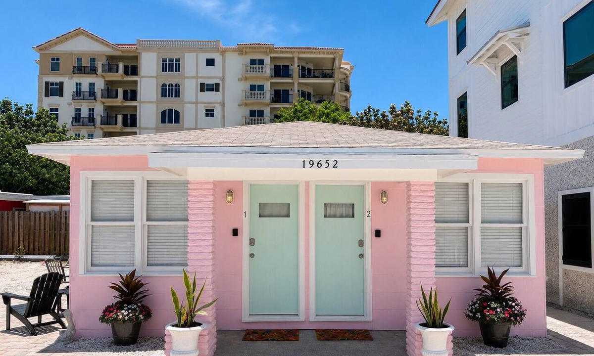 Indian Shores Cottage | Sunset Cottages Suite 1