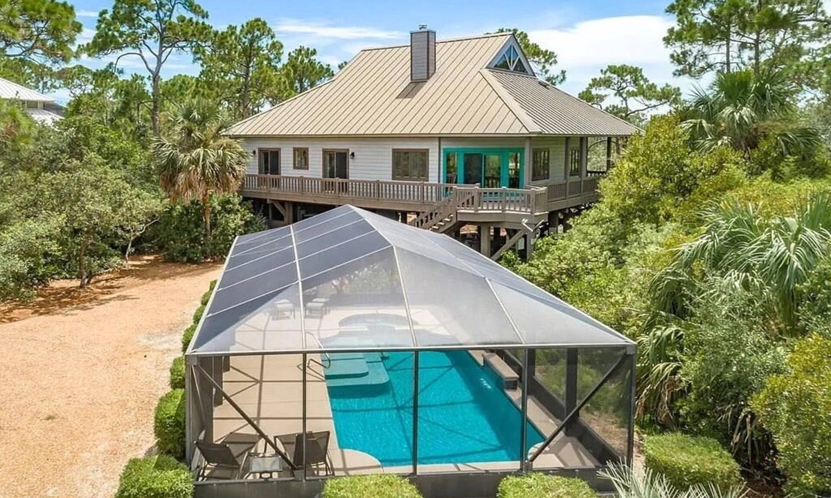 Plantation House | Sunshine & Savings 20% OFF! Canal Front, small dog ok, dock