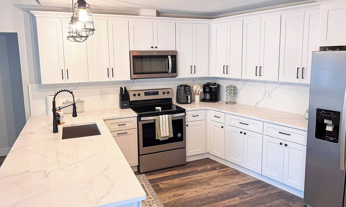 East County Civic Group House | Sunshine Splash: Pool Home Escape in Tampa Suburbs