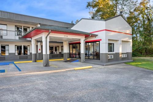 Gadsden Hotel | Super 8 by Wyndham Gadsden AL