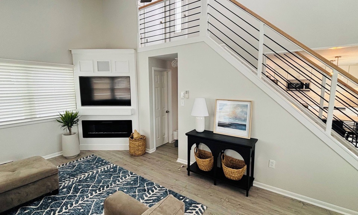 Stone Harbor House | Superb New Renovation 4Bd 2.5 Bth, Stone Harbor 1.5 block Beach-pets considered