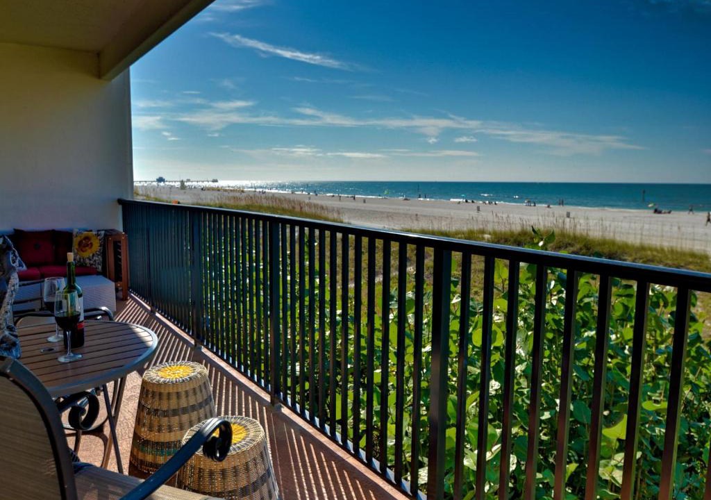 Surfside | Clearwater Beach