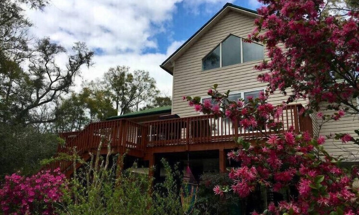 O Brien House | Suwannee River house, 18 acres of wilderness property; kayak, fish, swim, bike.