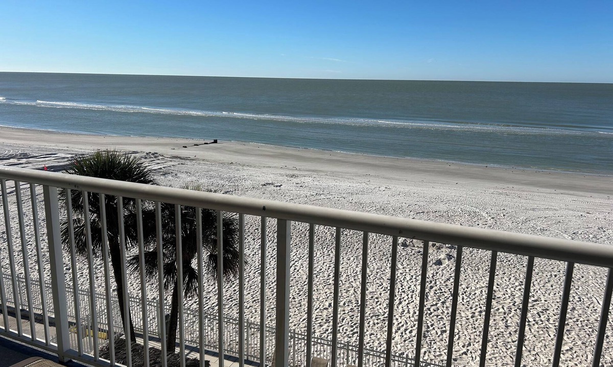 St. Petersburg - Clearwater Condo | Sweeping views from this 3 bed/2bath condo