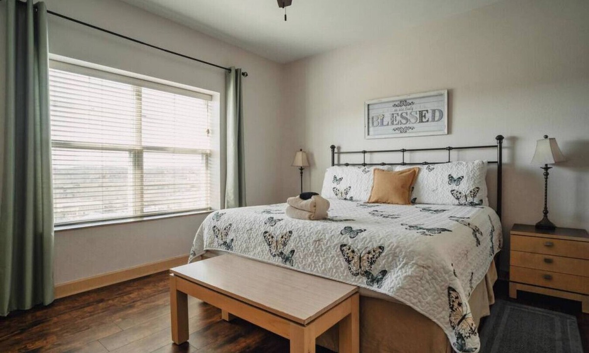Pigeon Forge Condo | Sweet Butterfly - Unit 1601 - FREE Attraction Ticket with EACH night Stay Including Dollywood