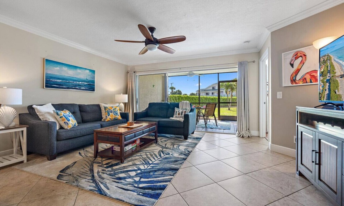 Jupiter Bay Apartment | Sweet EmOCEAN at Jupiter Bay, Walk To Beach 6 Mins