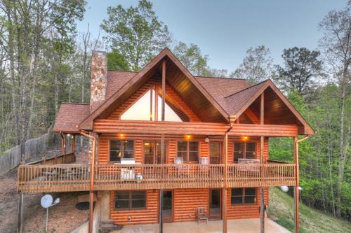 Mineral Bluff Villa | Sweet Seclusion Firepit king suite serene outdoor spaces