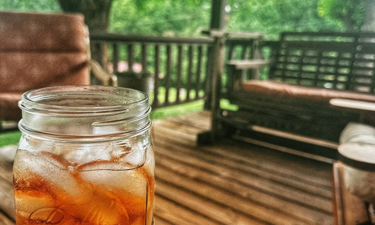 Sylva Cottage | “Sweet Tea Sunday”-It’s more than a stay-a feeling. Easy access 15 mins to WCU