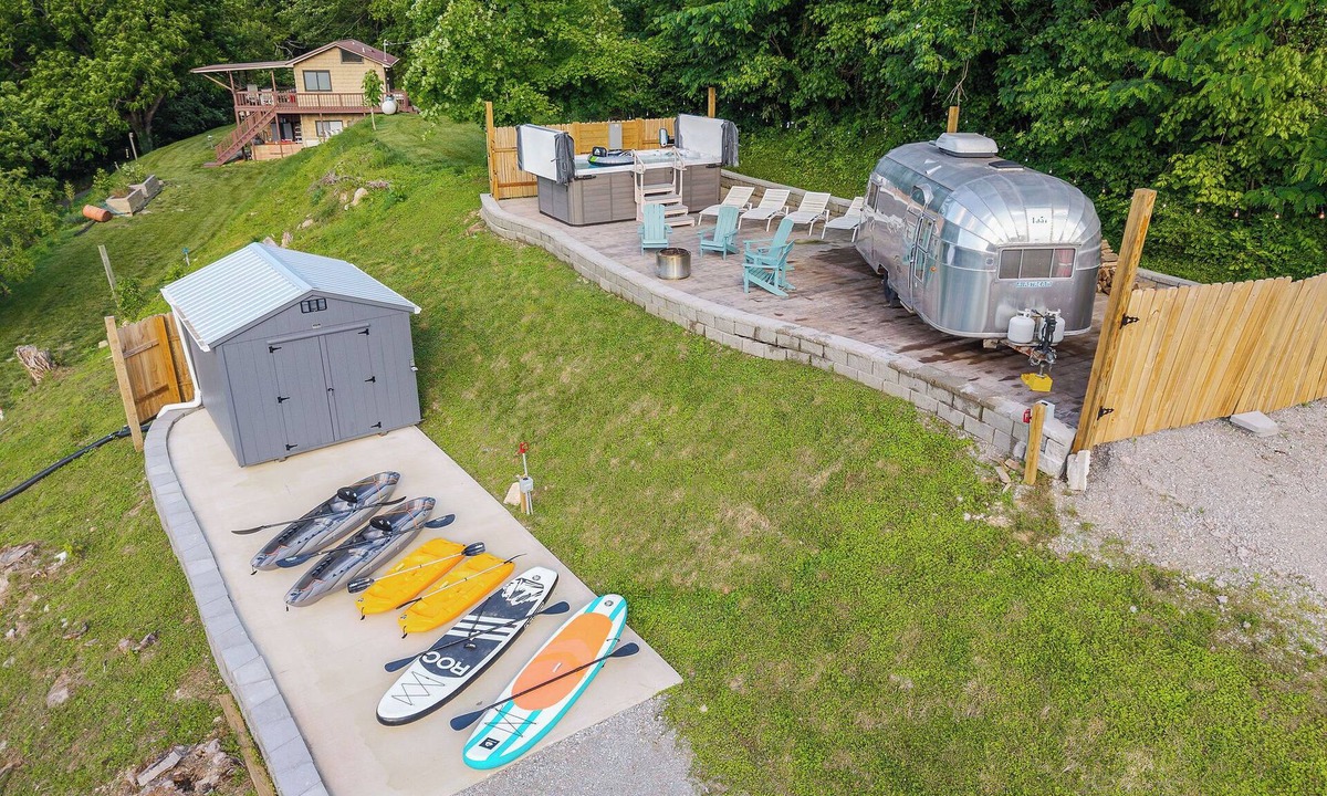 Baxter House | Swimspa | Rare Lake/Beach Access | Views