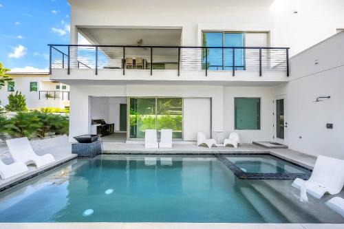Arlington Park House | Temple of Time