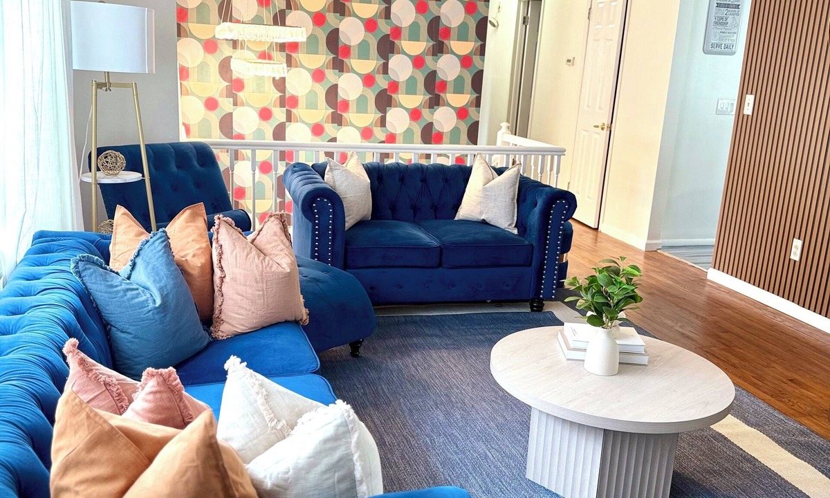 Monroe House | TH Luxe Home, Sleeps 9, Your vacation home. 50 mint from NYC, attractions & more