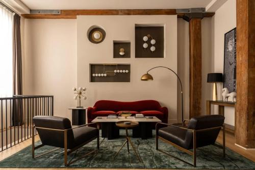 Northern Liberties House | The Artisan's Duplex - 8Bed -5Bath with 2 Car Parking