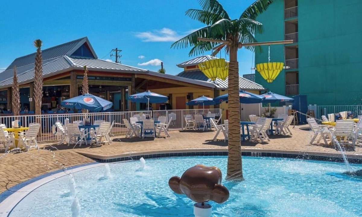 Long Beach Hotel | The Barefoot Hotel