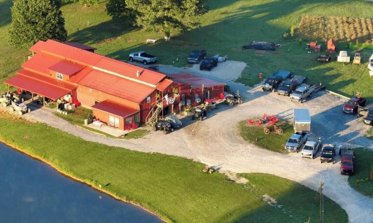 Ashley Oaks House | The Big Red Barn Unit #4-Direct Access-150 yards to G-23