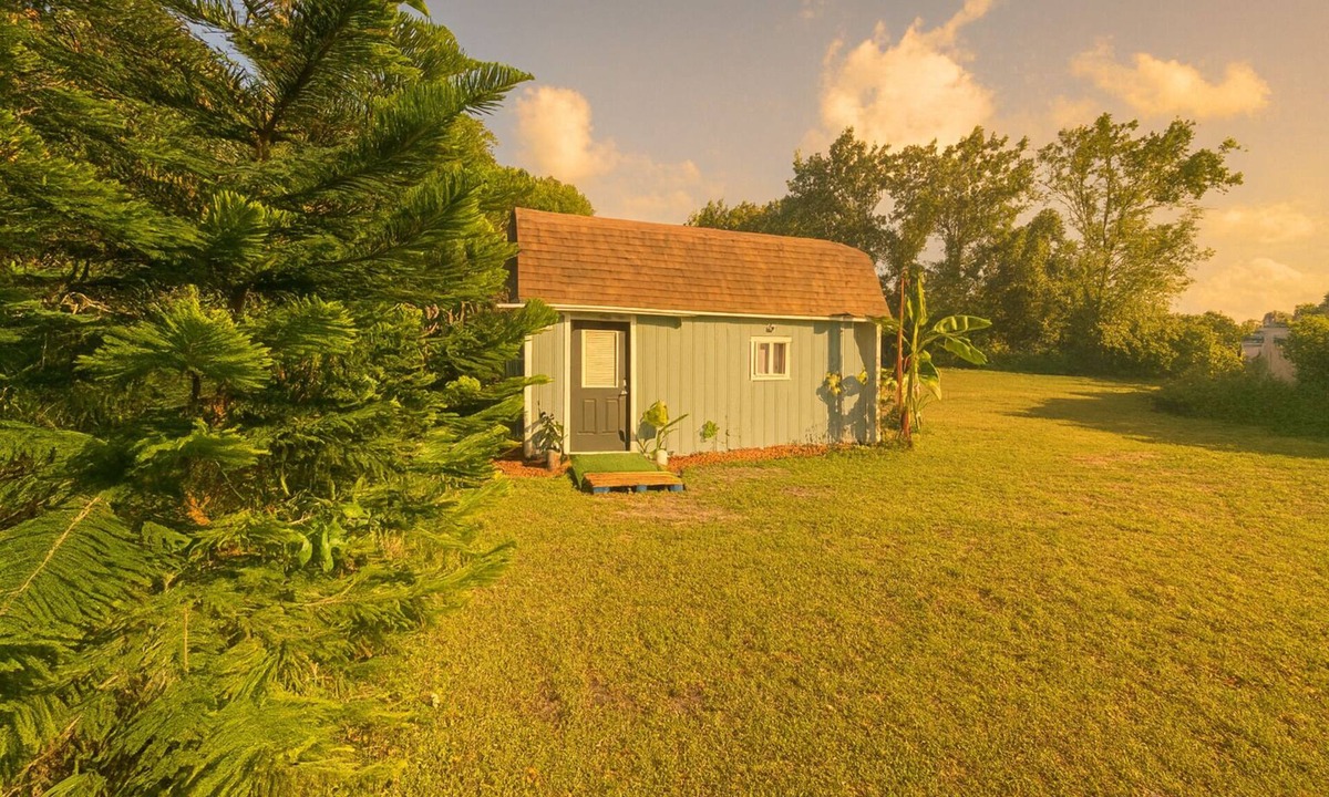 Orlando Cottage | The Blue Loft-Cozy Style Guest House · Close to UCF, Downtown & Theme Parks