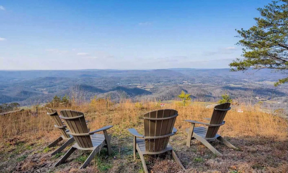 Lookout Mountain House | The Brow House with Stunning Views! Sunsets