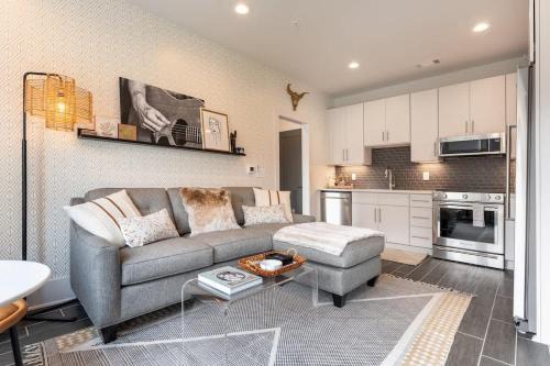 Hillsboro Village House | The Commodore by Stay Local Nashville