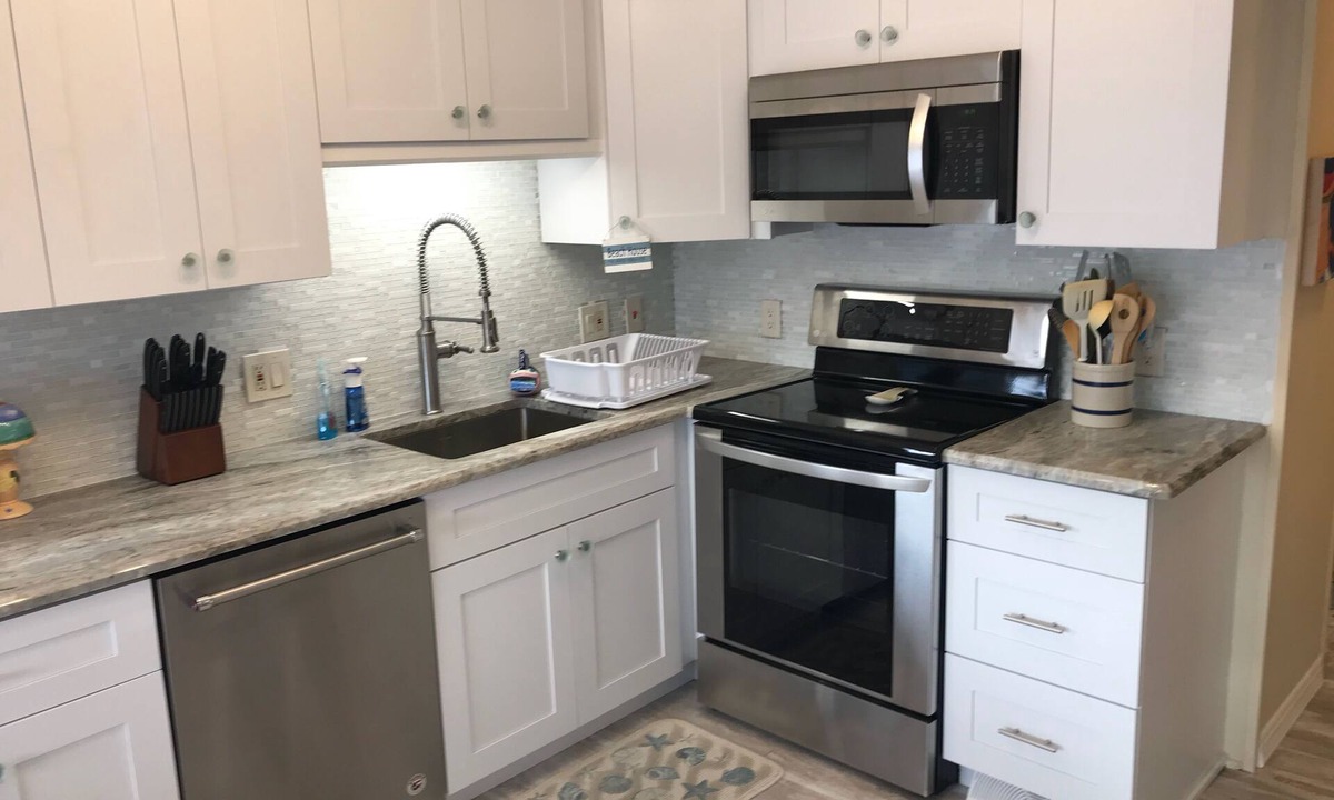 Nettles Island House | The Cottage II is a 2 bedroom 1 bath home with all the comforts home.