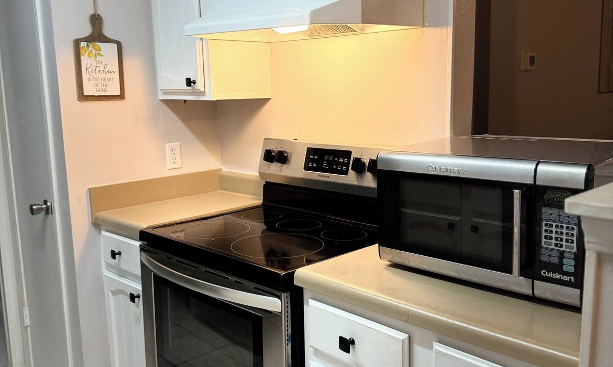 Northwest Pensacola Condo | The Cozy Acorn